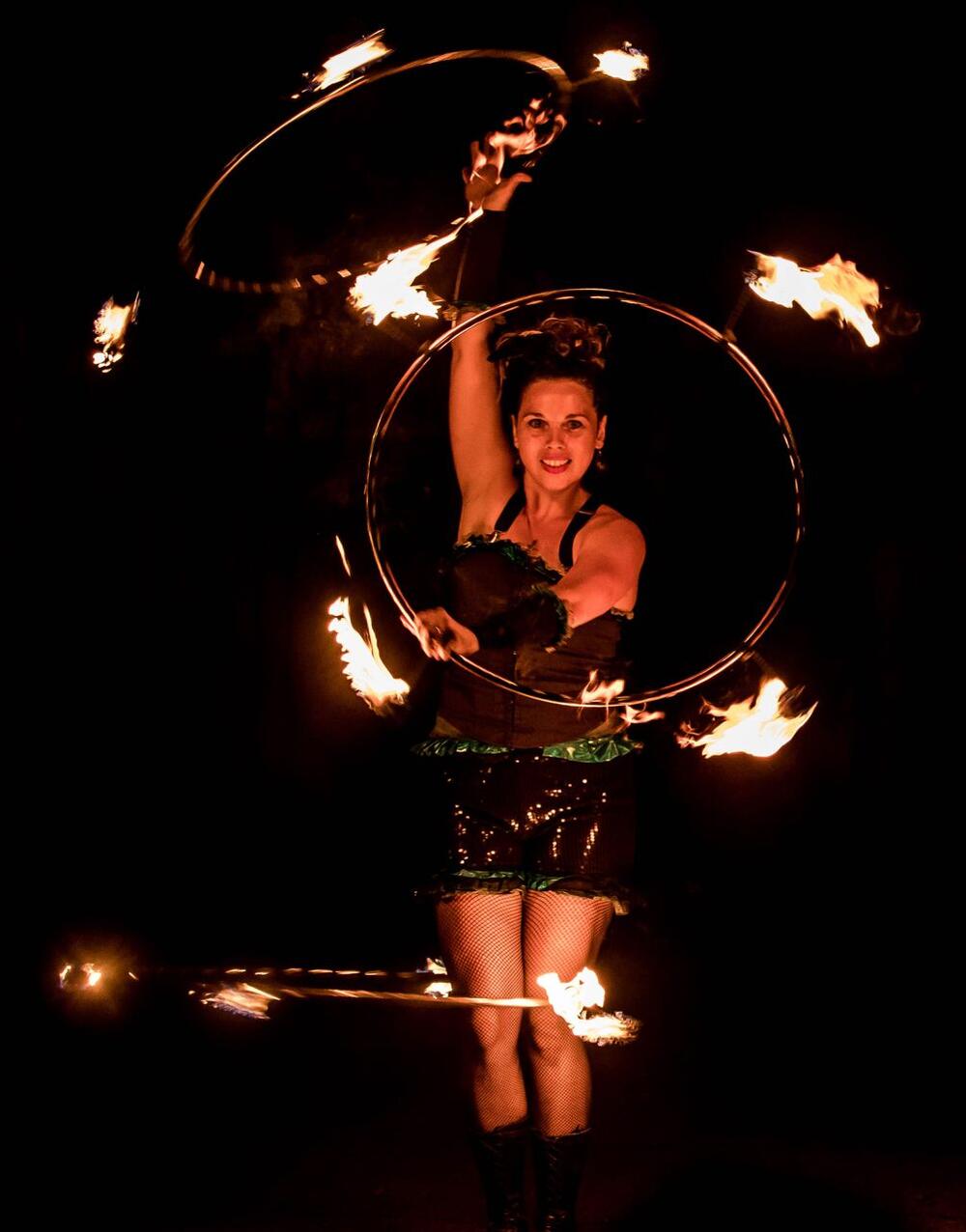 Josiane Lamoureux Artiste de feu crédit : Emmanuel Burriel